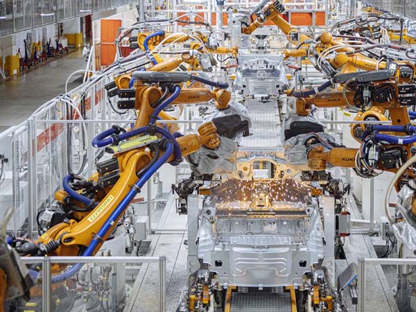 焊接机器人在船舶制造行业中的应用